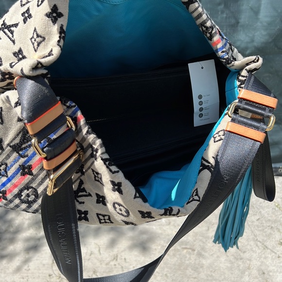 💎✨BEAUTIFUL✨💎 LOUIS VUITTON RARE HOBO CHECHE - Picture 16 of 16